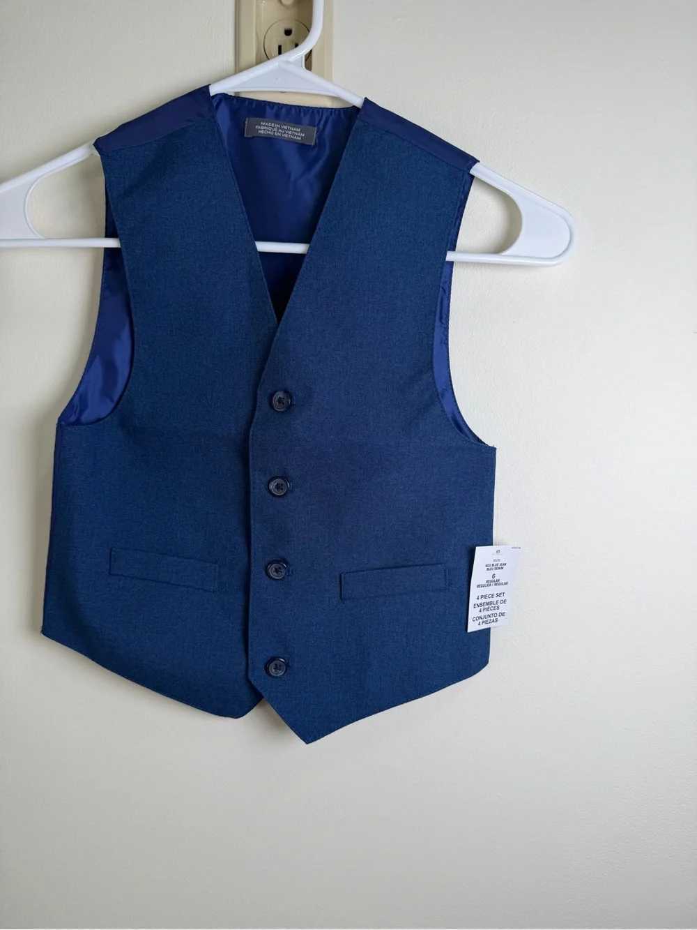 Boy’s Van Huesen4 Pc Set With Navy Pants ( With Elastic band) Shirt Tie And Vest
